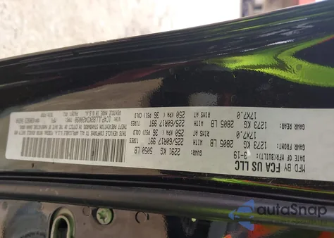 2019 Jeep Cherokee Latitude Plus Fwd z USA, uszkodzony, nr VIN 1C4PJLLB2KD420090